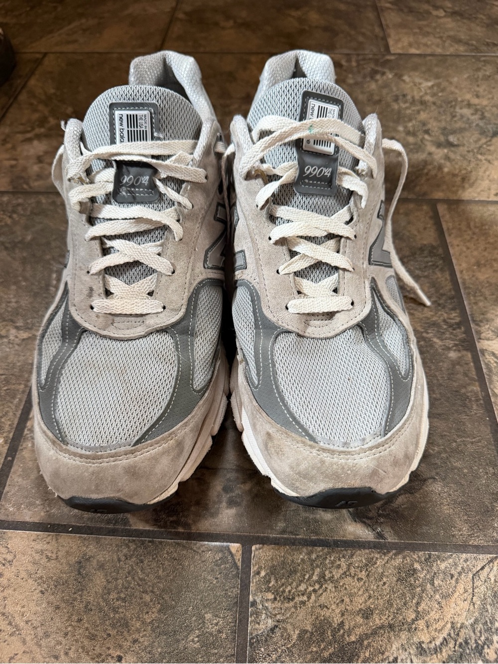 New Balance Men’s Gray Mesh & Suede Athletic Shoes